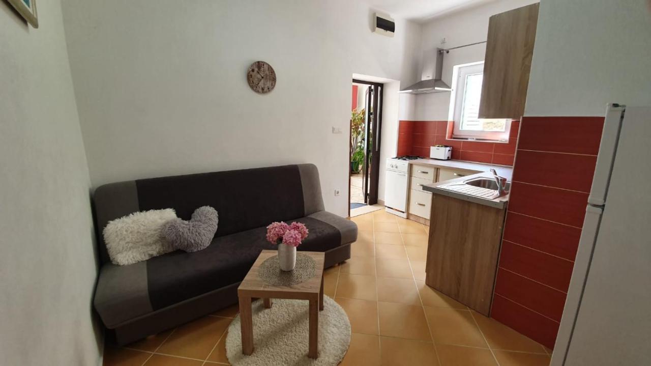 Apartment Franic Sućuraj المظهر الخارجي الصورة